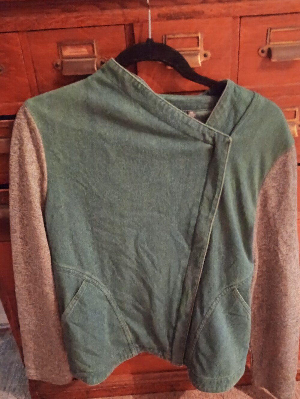 Lisa Rinna Jean & jersey Jacket